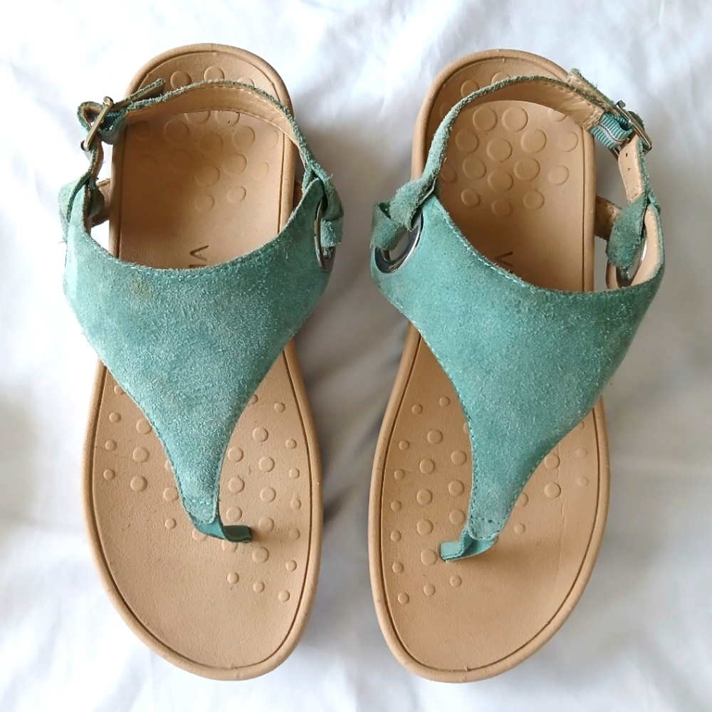 Vionic Podiatrist Designed Platform Thong Sandals - image 5